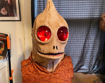 Land of the Lost &quot; ENIK&quot; Sleestak talking  life size museum bust