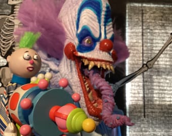 SLURP killer Clown life size figure