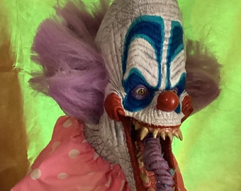 Slurp ..Menacing Clown Head Collectible - Creepy Halloween Decoration for Horror Enthusiasts