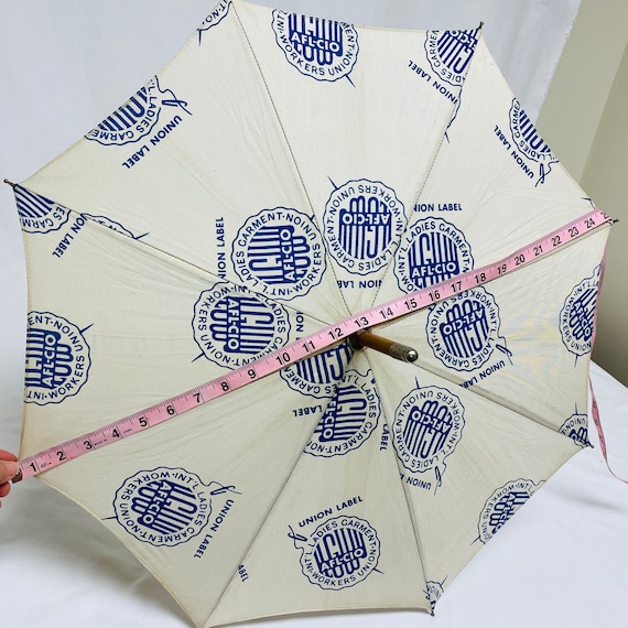 1950’s Parasol Umbrella Vintage ILGWU Fashion Sho… - image 10