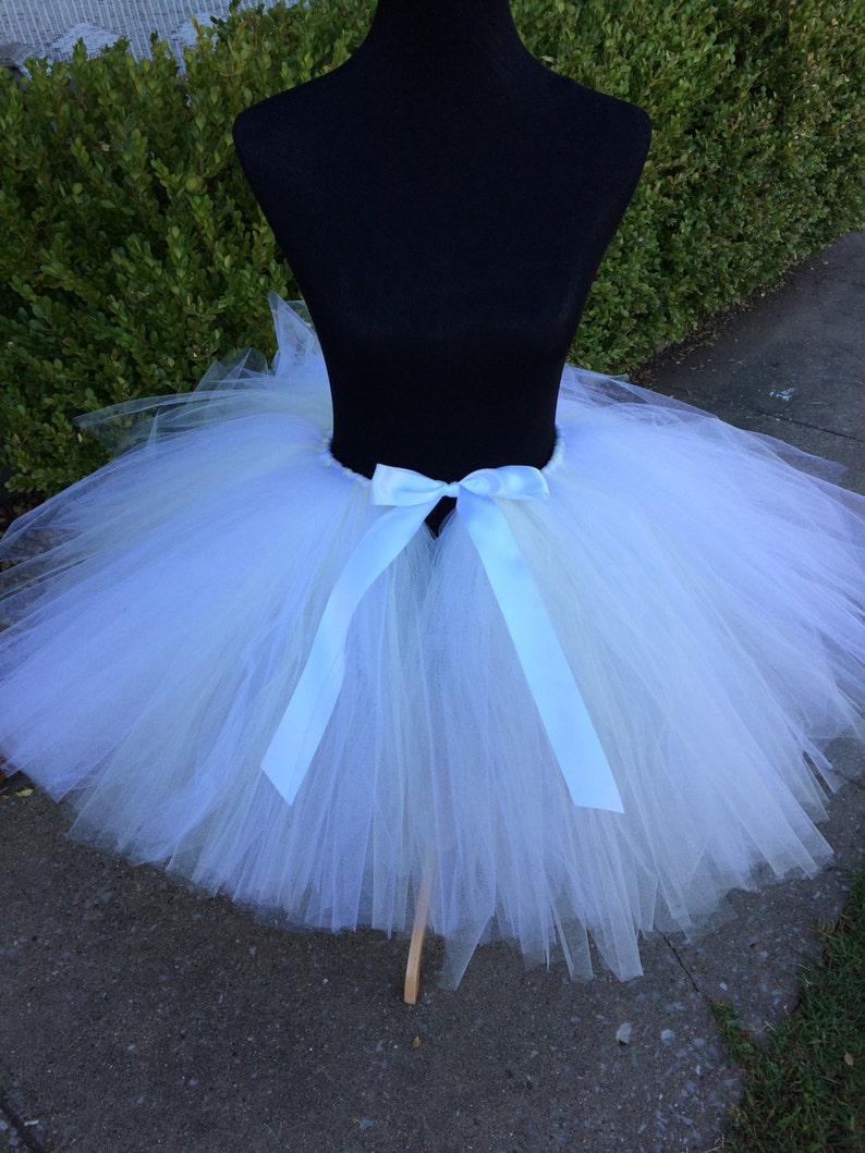 2t white tutu