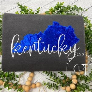 Classy and elegant appliqued Kentucky state crew neck on a comfort color sweatshirt, Kentucky crewneck sweatshirt, gifts for girls