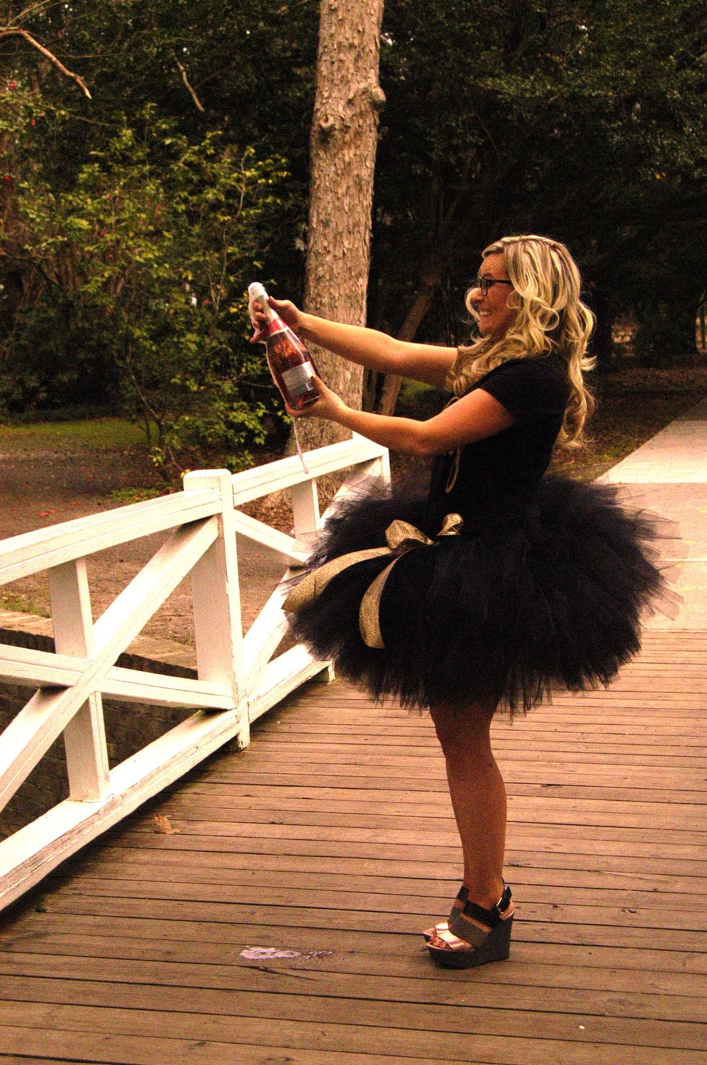 Tutu doré sale