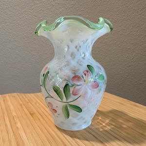 Fenton Glass French Opalescent Diamond Optic “Daisies” Hand Painted Vase