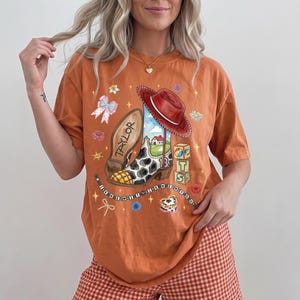 Vintage I Knew It I Knew You Comfort Colors Shirt, Disney Toy Story 5 Friendship Shirt, Woody Buzz Tee, Disneyland Toy Story Family Tee bild 9