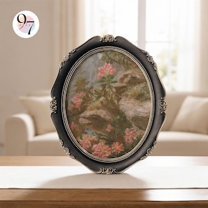 Vintage Photo Frame Style, 8x10 Black Oval Resin with Ornate Gold Detail