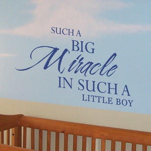 Calcomanía de pared: un gran milagro Arte de pared Cita de Baby Nursery Kids Arte mural