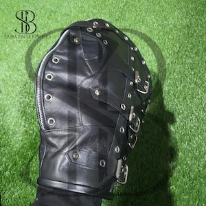 バックルとメッシュアイを備えたハンドメイドのフルフェイスレザーフードマスク