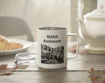 Taza de café - MAGA Rushmore El presidente Trump fue añadido al Monte Rushmore Taza aislante de 295 ml