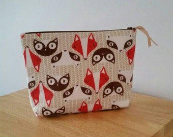 Handmade Fox Cosmetic bag- machine washable- Makeup bag, fox makeup pouch, cosmetic pouch, fox gifts, fox bag, handmade bag, foxes