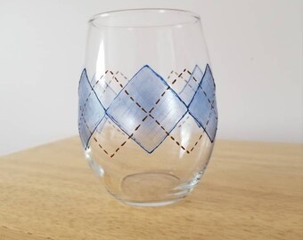 Argyle Wine Glass- hand painted wine glass, argyle, argyle design, argyle glassware, argyle glasses, argyle wine glasses