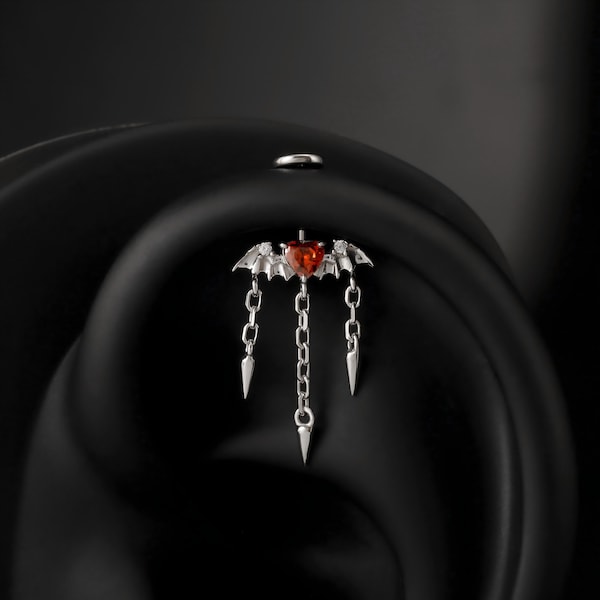 Vertikale Helix Piercing Ohrring, Rote Herz Fledermaus Flügel Spike Kette Dangle Threadless Push In Bolzen 16G 18G 20G, Sterling Silber vergoldet 18K