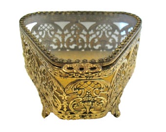 VTG Triangle Matson Casket Trinket Box Goldtone Regency Jewelry Filigree Ormolu