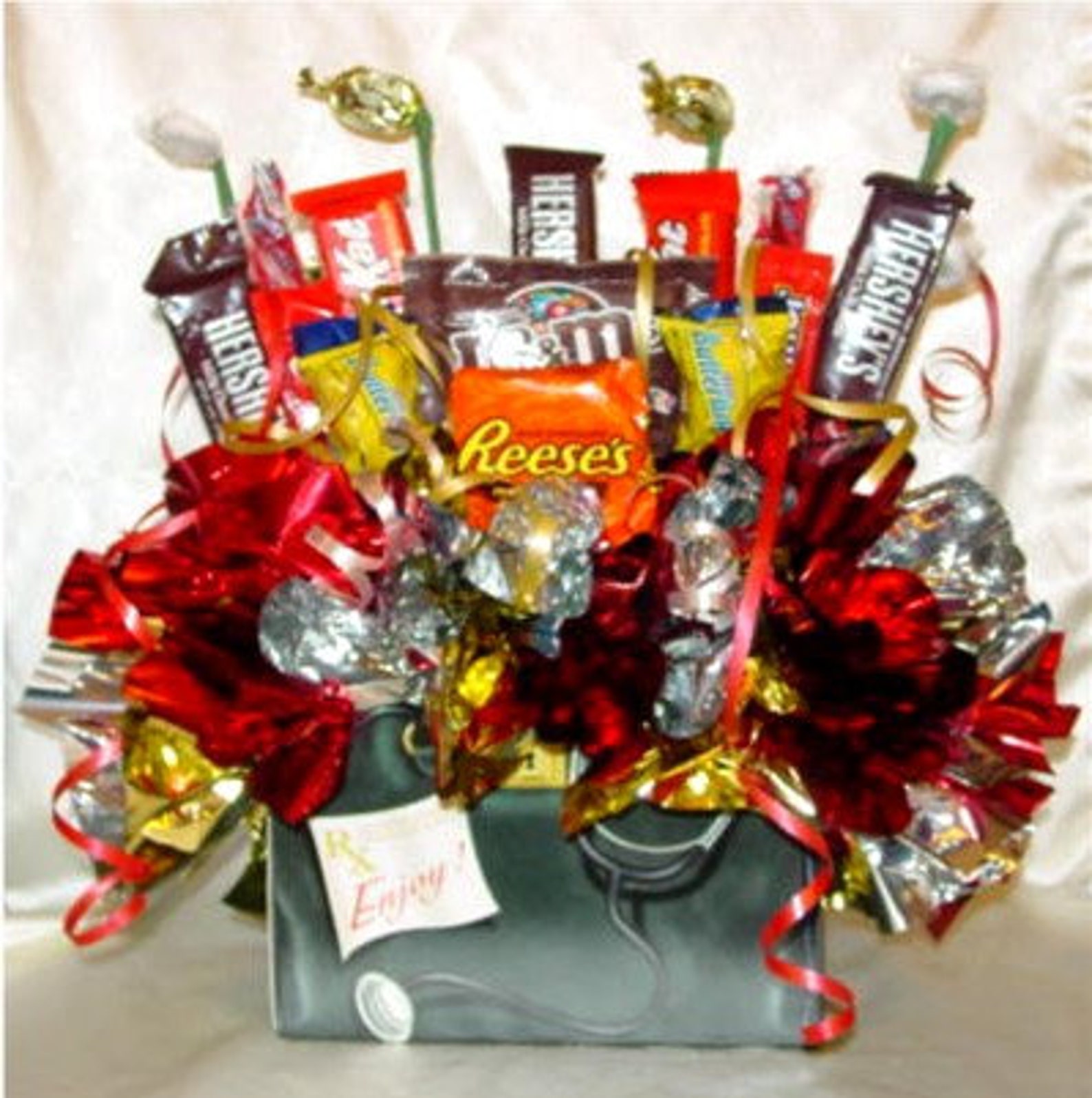 Candy Bouquet Video Tutorial, How to Make a Candy Bouquet Video, DIY ...