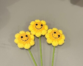 Set of 3 Crochet Happy Face Flower • Mini Yellow Amigurumi Daisy, Kawaii Decor