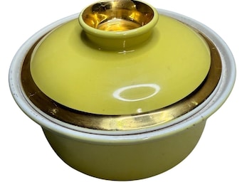 Vintage Mid Century gelbe Keramik bedeckt Auflaufform Goldrand MCM mit Deckel