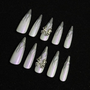 Molten Silver Chrome Press On Nails: Long Stiletto, 3D Charms