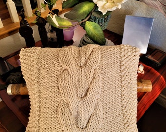 Ready-Made Knit Pillow ---V CABLES in CHUNKY LINEN (16in)