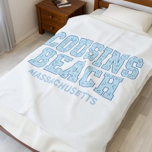 Cousins Beach Plush Blanket: Massachusetts Summer Home Decor