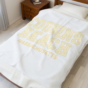 Cousins Beach Plush Blanket: Massachusetts Summer Home Decor