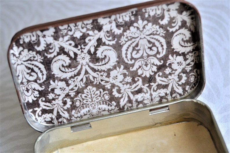 ALTOID TIN Mixed Media Upcycled Tin Decoupaged Altoid Tin Etsy