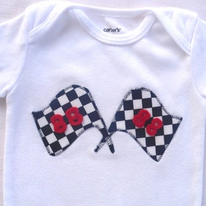Rennsport-Bodysuit / Rennflaggen / Ihre Wahl der Nummern