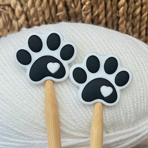 2 stitch stoppers, needle caps - PAW made of silicone knitting needle stoppers, knitting stoppers, knitting needle stoppers, silicone beads, dog cat