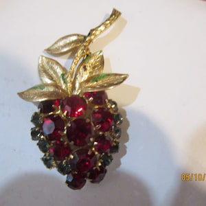 vintage signed hobe brooch red green stones 3" by 1 3/4"