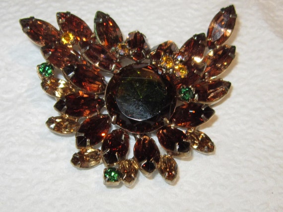 Broche Ancienne Magnifique Avec Strass - Métal Doré Ou Argenté - Occasion Vintage