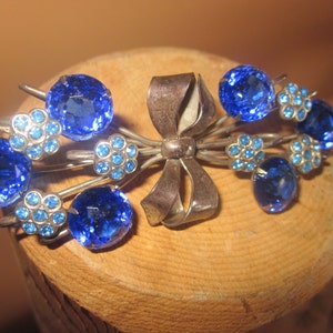 lge sterling brooch. blue stones, prong set stones, gorgeous 3 1/2&quot; long
