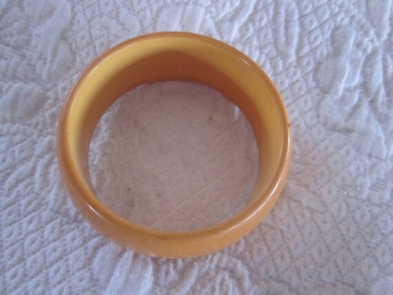 vtg butterscotch bakelite bracelet,,very wide bak… - image 2