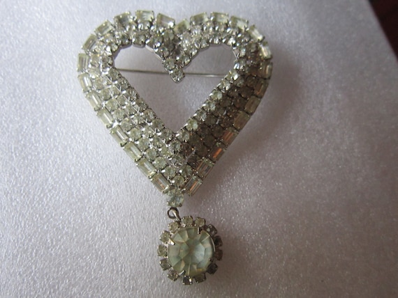 huge vintage rhinestone heart brooch with hanging… - image 1