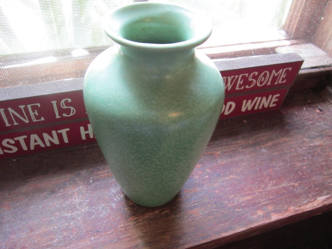 SALE Vintage Green Pottery Vase Unmarked 6 Glaze Stangl Etsy