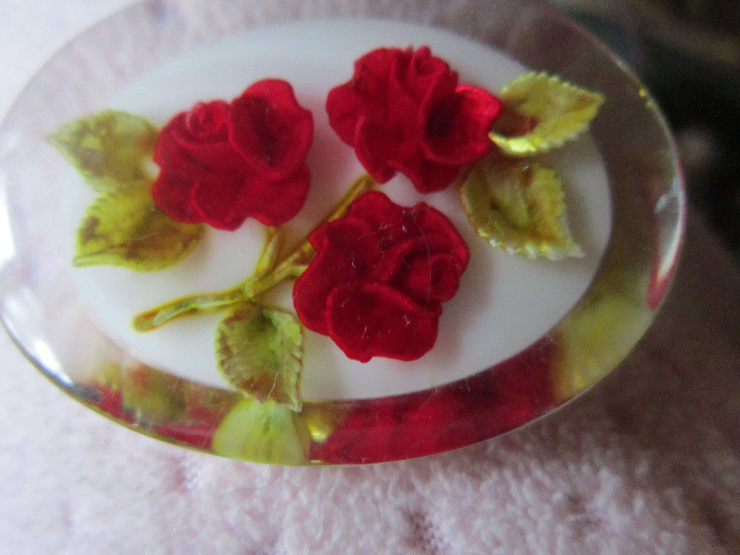 アンティークルーサイト バラの彫刻置物 アンティークルーサイト バラの彫刻置物 - メルカリ