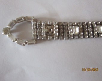 Stunning deco rhinestone bracelet snap closure with buckle