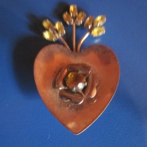 Coro sterling heart con strass gialli, bellissima spilla vintage..spedizione gratuita