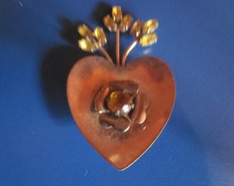 Coro sterling heart con strass gialli, bellissima spilla vintage..spedizione gratuita