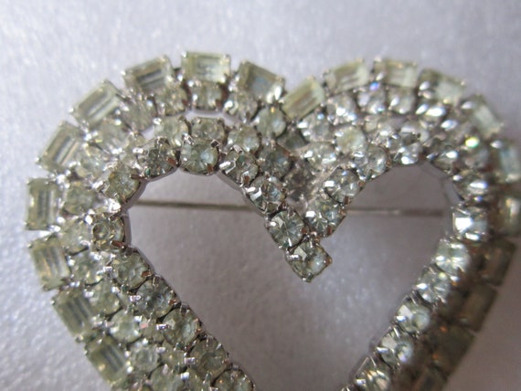 huge vintage rhinestone heart brooch with hanging… - image 2