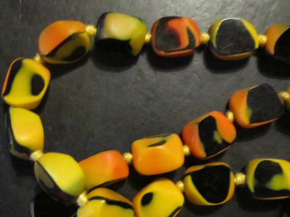 vintage polished glass beads gorgeous knotted bea… - image 3