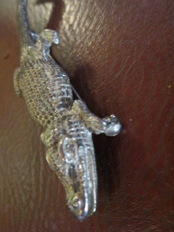 alligator pin 3 3/4" long vintage brooch