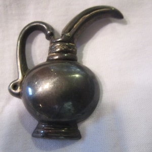 huge taxco sterling brooch, pitcher, 2 1/2&quot; by 2&quot;..sterling silver mexico, vintage brooch