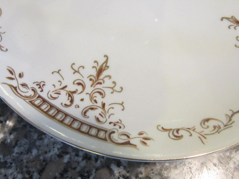 renaissance luncheon set four plates four cups gold gilt lovely vintage luncheon set