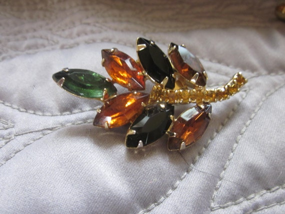 colored rhinestone leaf brooch, pin, green  and b… - image 3