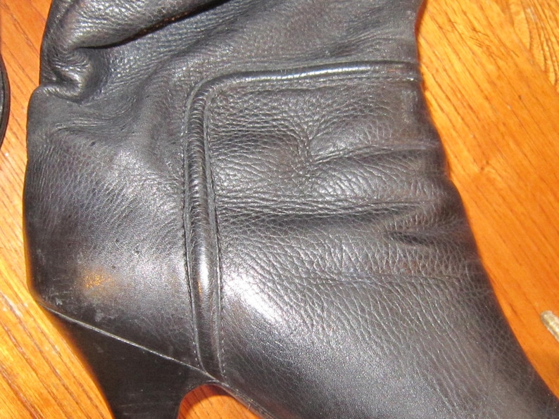vintage vince camuto knee high boots sz 10 12 lined in gold leather gorgeous 4 heels