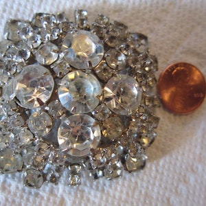 huge rhinestone brooch 2 1/4&quot; large clear prong set stones vintage jewelry