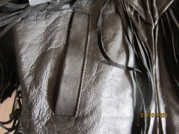 Vintage biker jacket leather fringed  sz 14 mint … - image 3