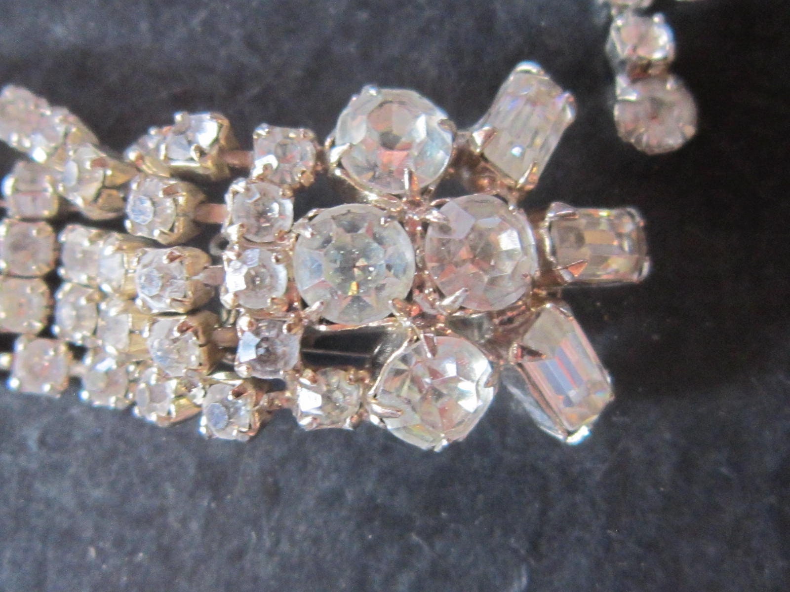 Boucles D'oreilles Clip Vintage Strass - 3" Drop (7,5 Cm) - Modèle 1060 - Occasion Excellent état