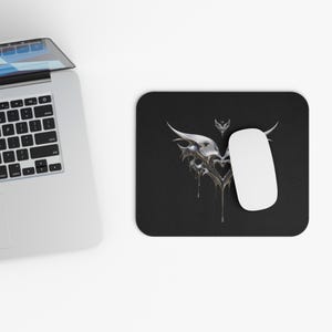 Gothic Chrome Heart Mouse Pad: Dark Winged Design Desk Mat