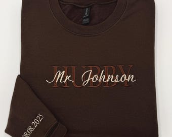 Embroidered Hubby Wifey Sweatshirt Set: Custom Wedding Date Matching Couple Sweaters