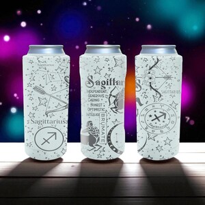 Sagittarius Brumate Slim Can Cooler – gegraveerde roestvrijstalen houder met sterrenbeeldontwerp voor 12 oz 16 oz 24 oz slanke blikjes | Astrologiecadeau